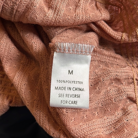 Wishlist Top Size Medium - Picture 5 of 5